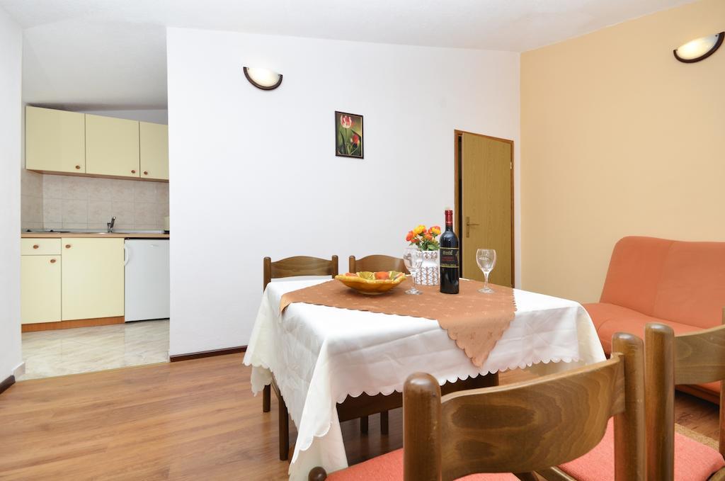Apartments Ana Baška Voda Habitación foto